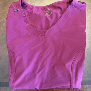 Cherokee Infinity scrub top M